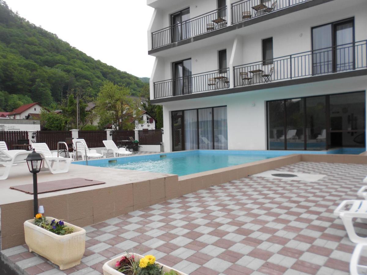 Andrana Hotel Качулата Екстериор снимка