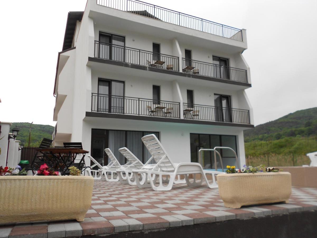 Andrana Hotel Качулата Екстериор снимка